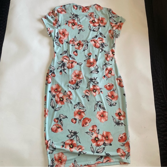 “My Bump Floral Maternity Dress - Medium - Picture 10 of 10
